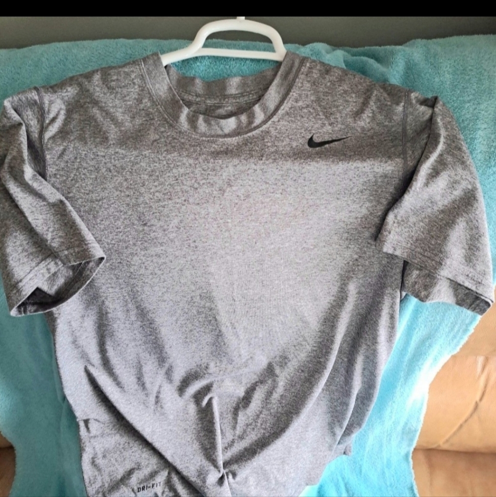 🎈CLEARANCE NIKE DRI-FIT Men's T-Shirt Short Sleeve Gray Size L